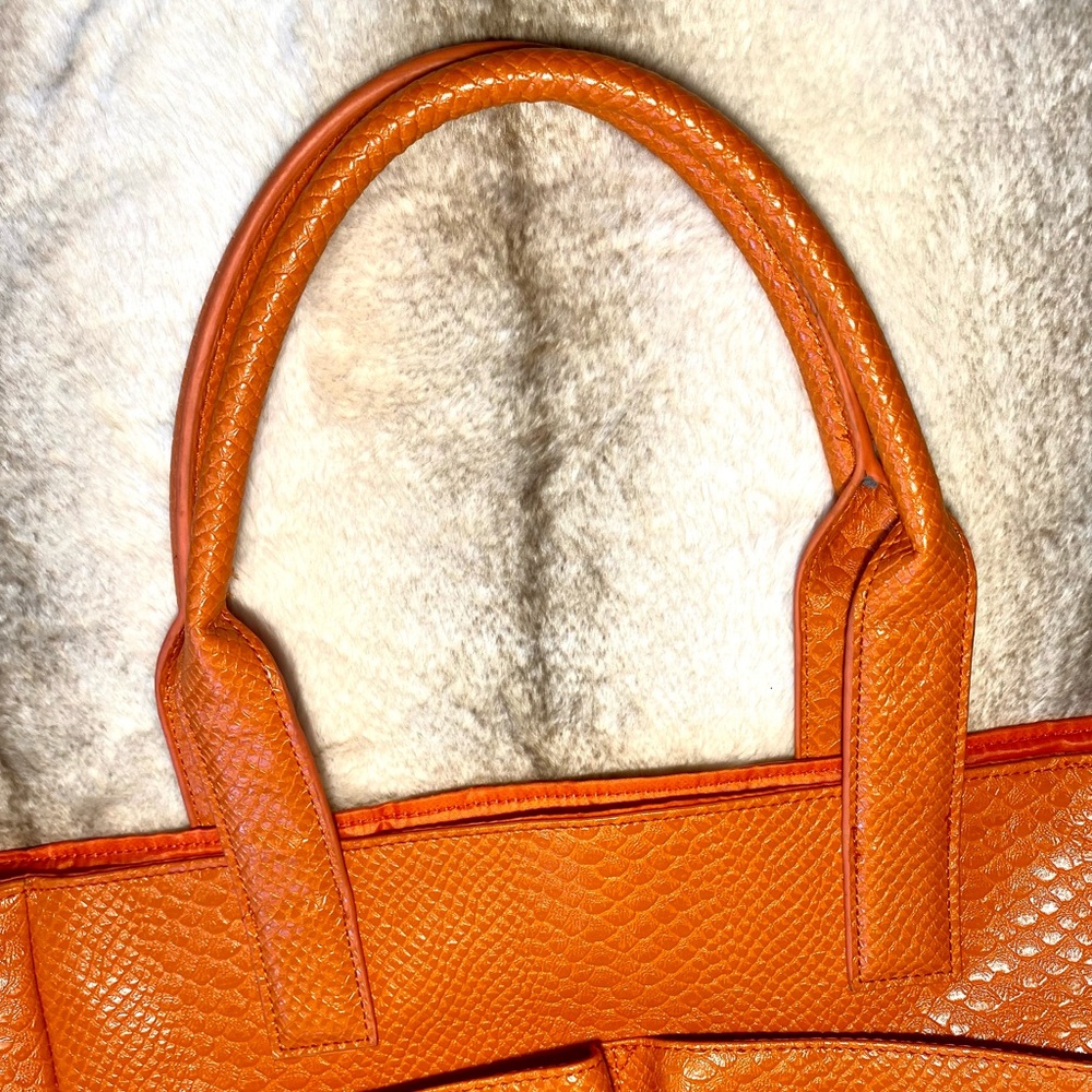Neiman Marcus Shoulder Bag Tote 4 Outer Pockets Orange Vegan Stamped Snakeskin - Picture 5 of 11